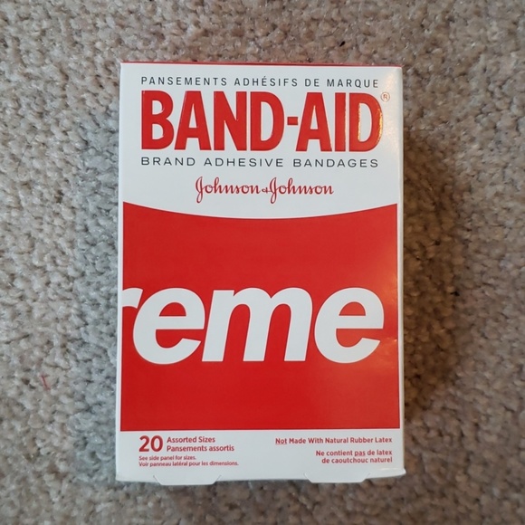 Supreme x BAND-AID Bandages - Picture 3 of 4